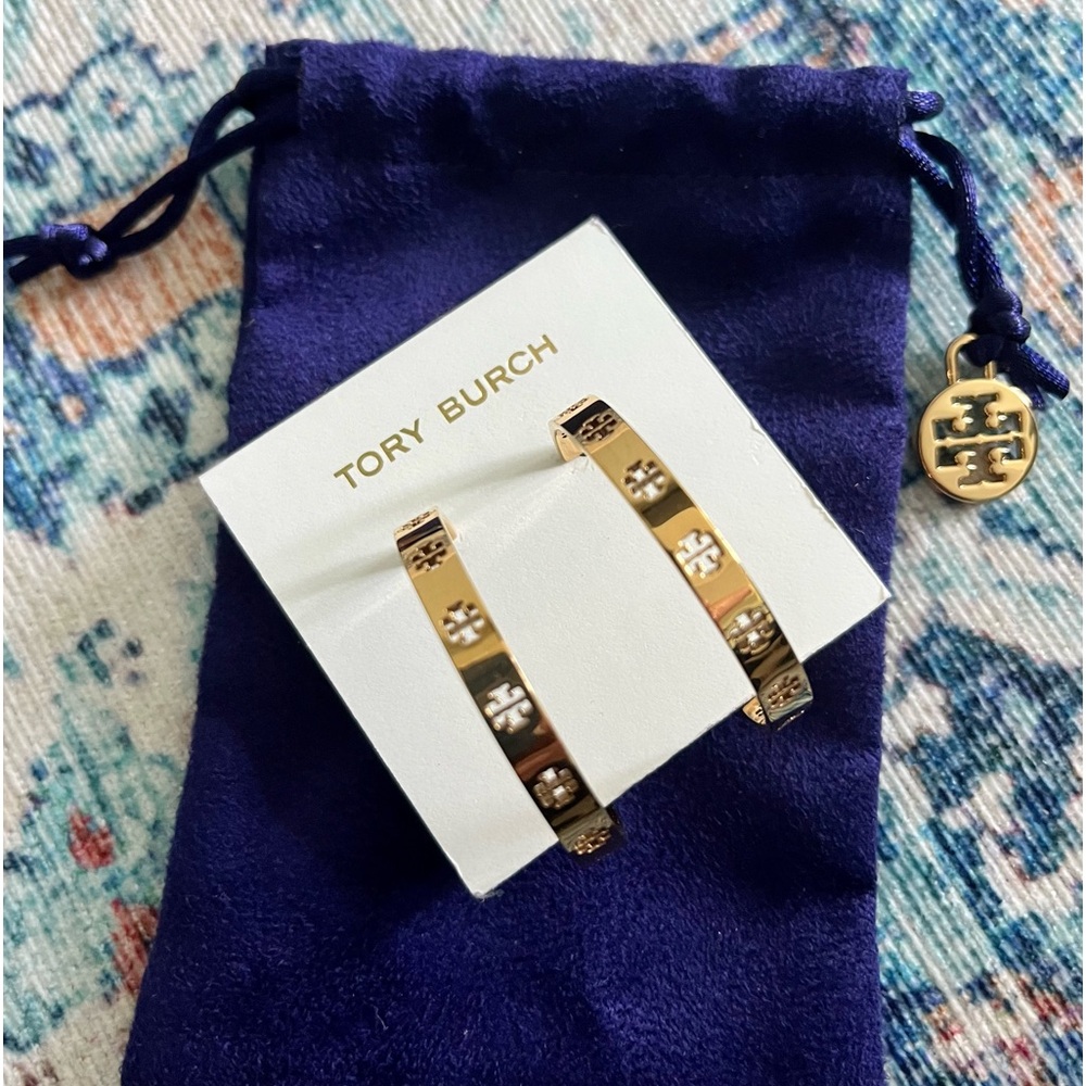 🌟Tory Burch Gold worn one time T-Logo Hoop Earrings - a bit too heavy for me.